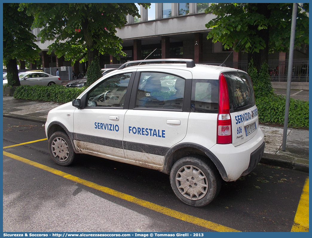 607
Regione Veneto
Servizio Forestale Regionale
Fiat Nuova Panda 4x4 I serie restyling
Parole chiave: Regione;Veneto;Servizio;Forestale;Regionale;Fiat;Nuova;Panda;4x4