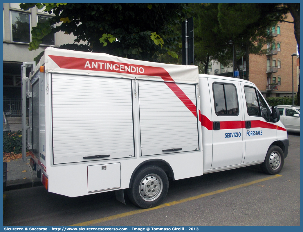 625
Regione Veneto
Servizio Forestale Regionale
Fiat Ducato II serie restyling
Allestitore Fulmix S.a.s.
Parole chiave: Regione;Veneto;Servizio;Forestale;Regionale;Fiat;Ducato;Fulmix