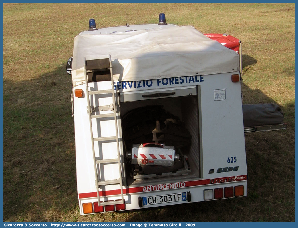 625
Regione Veneto
Servizio Forestale Regionale
Fiat Ducato II serie restyling
Allestitore Fulmix S.a.s.
Parole chiave: Regione;Veneto;Servizio;Forestale;Regionale;Fiat;Ducato;Fulmix