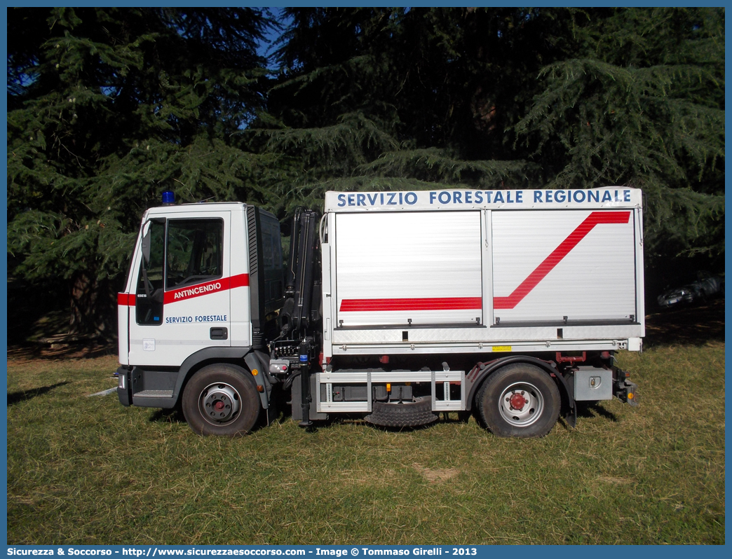 626
Regione Veneto
Servizio Forestale Regionale
Iveco EuroCargo 60E15 I serie
Parole chiave: Regione;Veneto;Servizio;Forestale;Regionale;Iveco;EuroCargo;60E15