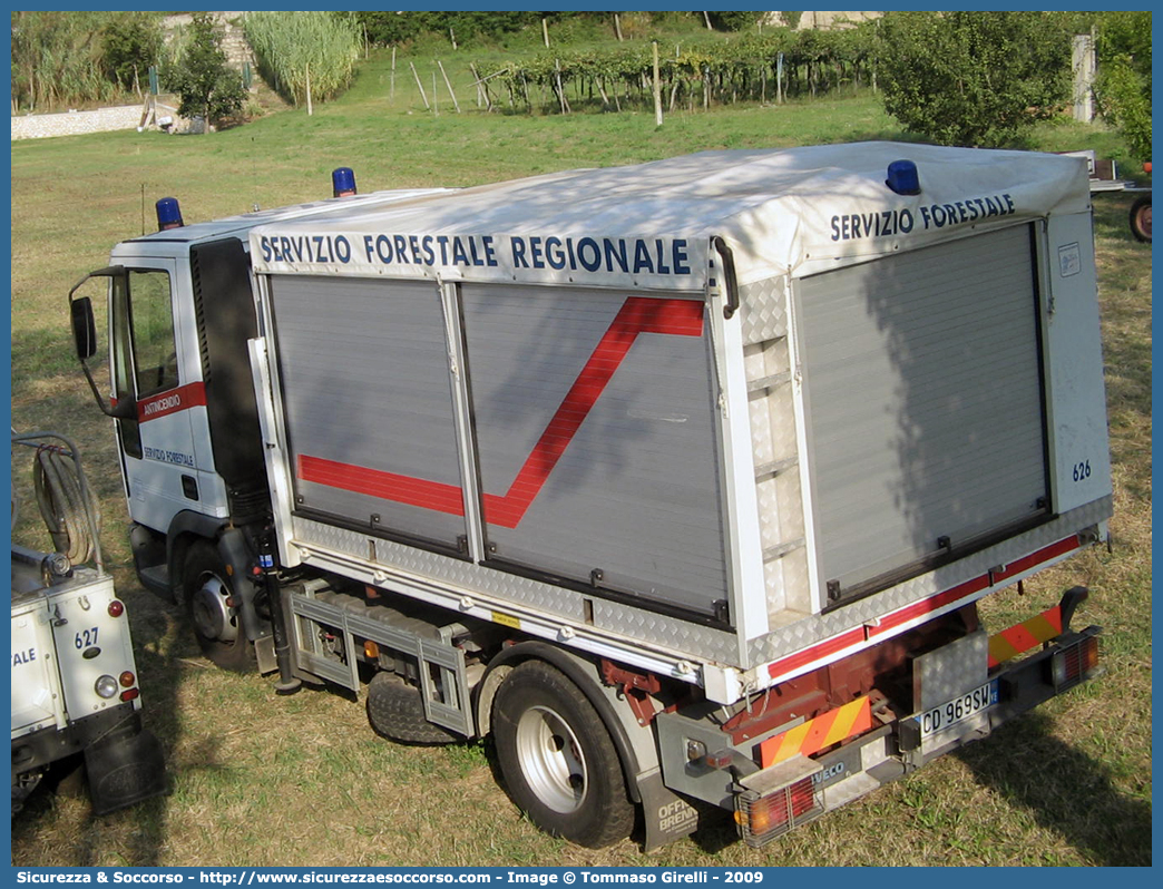 626
Regione Veneto
Servizio Forestale Regionale
Iveco EuroCargo 60E15 I serie
Parole chiave: Regione;Veneto;Servizio;Forestale;Regionale;Iveco;EuroCargo;60E15