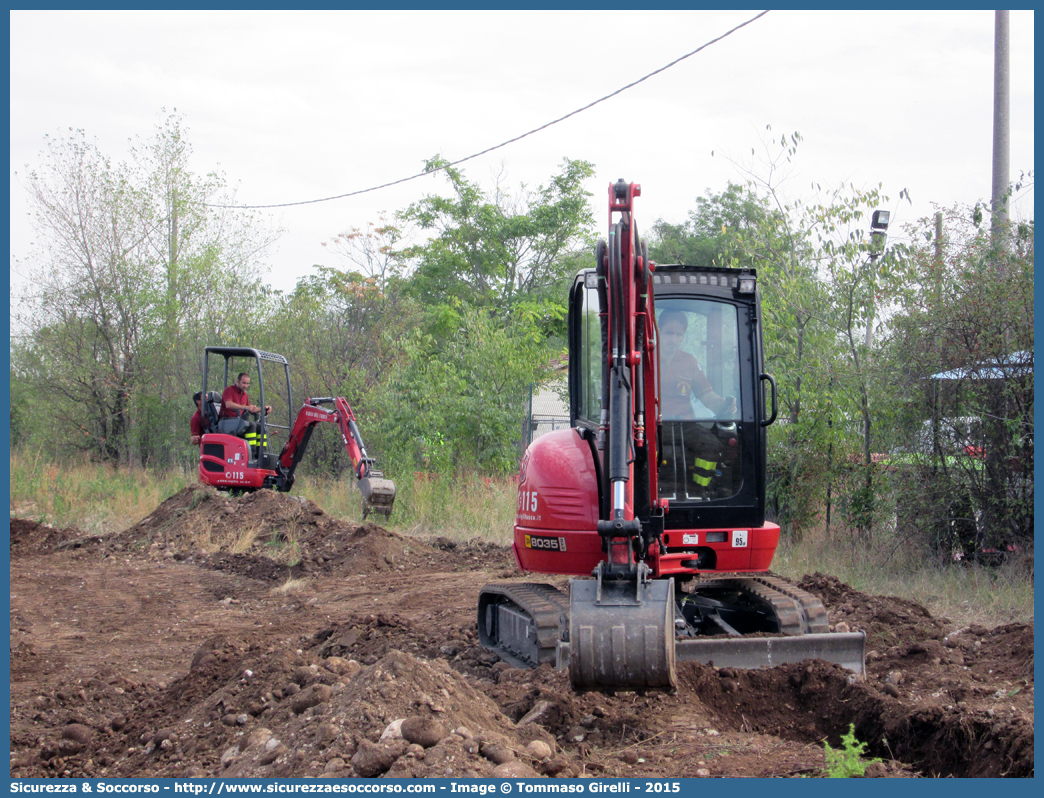 -
Corpo Nazionale Vigili del Fuoco
JCB 8035 ZTS
Parole chiave: VVF;V.V.F.;Corpo;Nazionale;Vigili;del;Fuoco;JCB;8035;ZTS