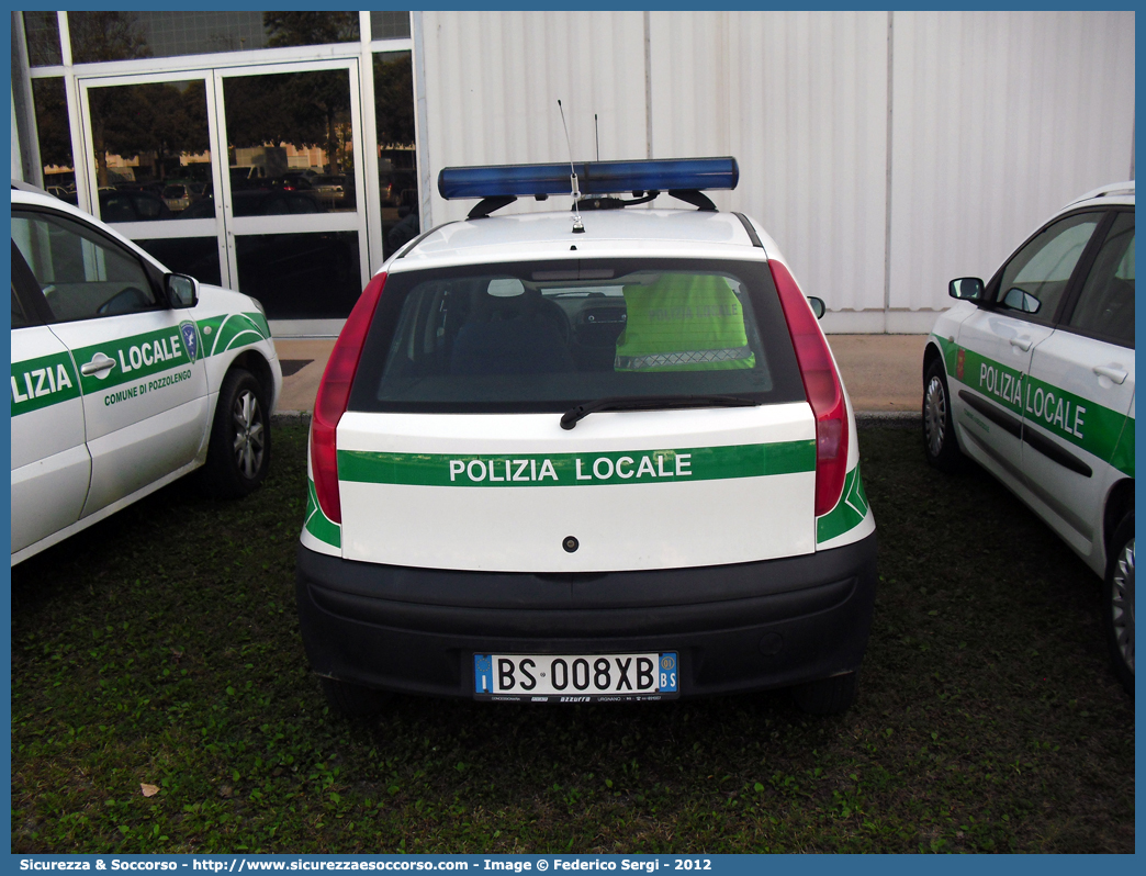 -
Polizia Locale
Comune di Rudiano
Fiat Punto II serie
Parole chiave: PL;P.L.;PM;P.M.;Polizia;Locale;Municipale;Rudiano;Fiat;Punto