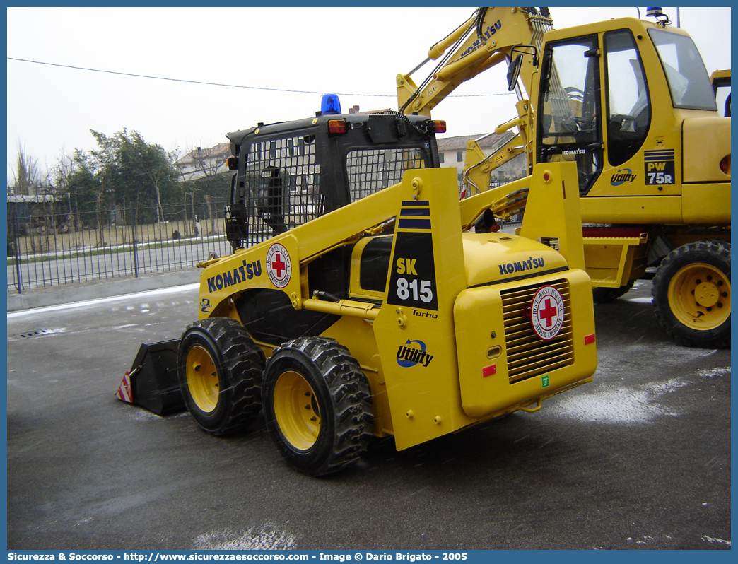 -
Croce Rossa Italiana
Servizio Emergenze
Komatsu SK 815
Parole chiave: CRI;C.R.I.;Croce;Rossa;Italiana;Servizio;Emergenze;Komatsu;SK;815