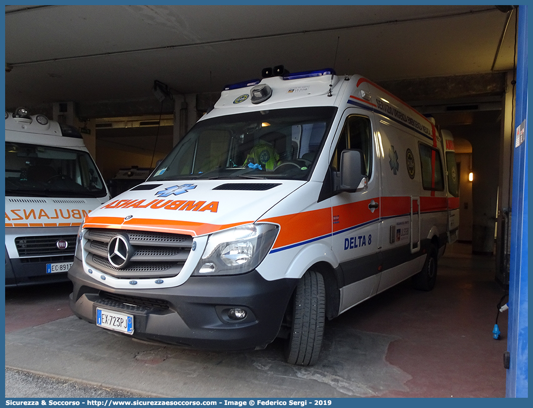 DELTA 8
SUEM 118 Vicenza
Azienda ULSS 8 - Berica
Mercedes Benz Sprinter II serie restyling
Allestitore MAF S.n.c.
Parole chiave: 118;SUEM;S.U.E.M.;Vicenza;Ambulanza;Autoambulanza;Mercedes;Benz;Sprinter;MAF;M.A.F.