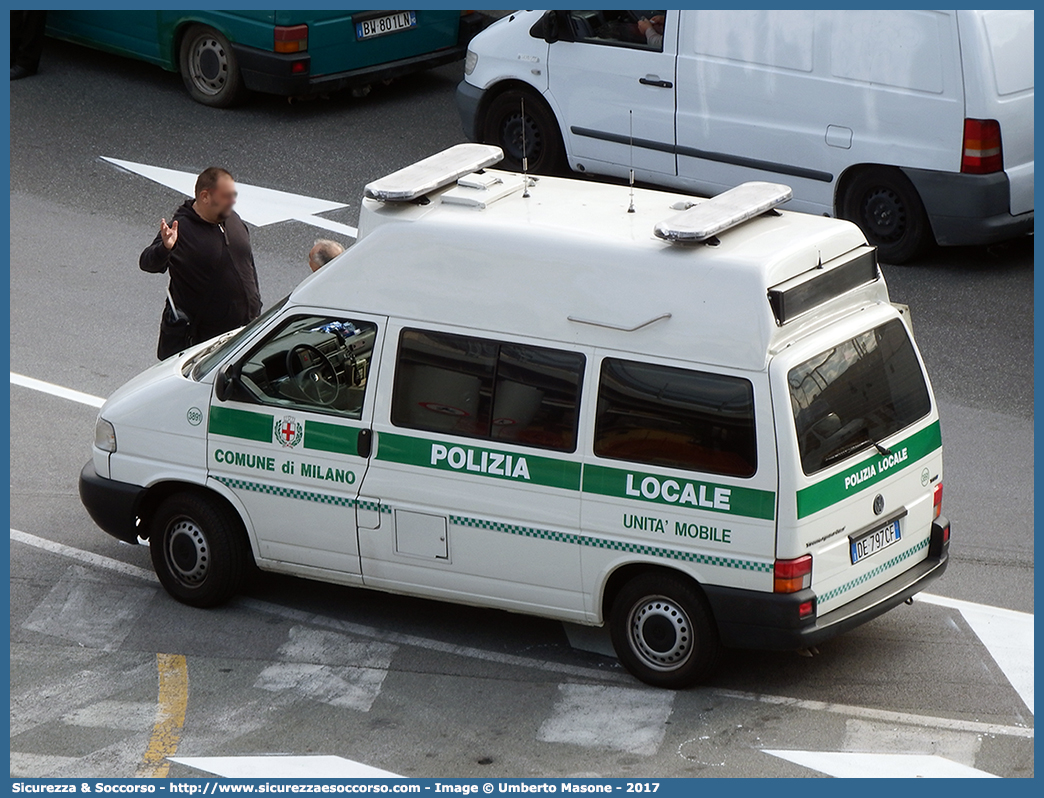 -
Polizia Locale
Comune di Milano
Volkswagen Transporter T4 restyling
Parole chiave: PL;P.L.;PM;P.M.;Polizia;Locale;Municipale;Milano;Volkswagen;Transporter;T4