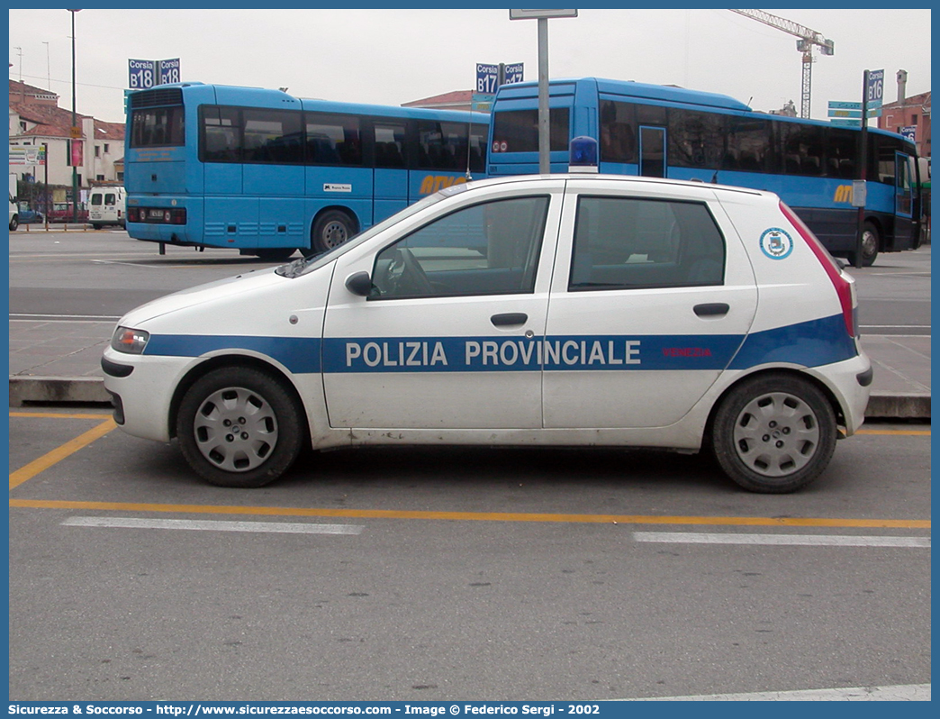 -
Polizia Provinciale
Provincia di Venezia
Fiat Panda 4x4 II serie
Parole chiave: PL;P.L.;PM;P.M.;Polizia;Locale;Provinciale;Venezia;Fiat;Punto