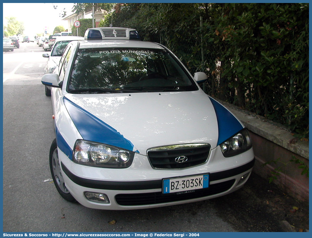 -
Polizia Municipale
Comune di Frosinone
Hyundai Elantra GL Hatchback III serie
Parole chiave: PL;P.L.;PM;P.M.;Polizia;Locale;Municipale;Frosinone;Hyundai;Elantra;GL;Hatchback