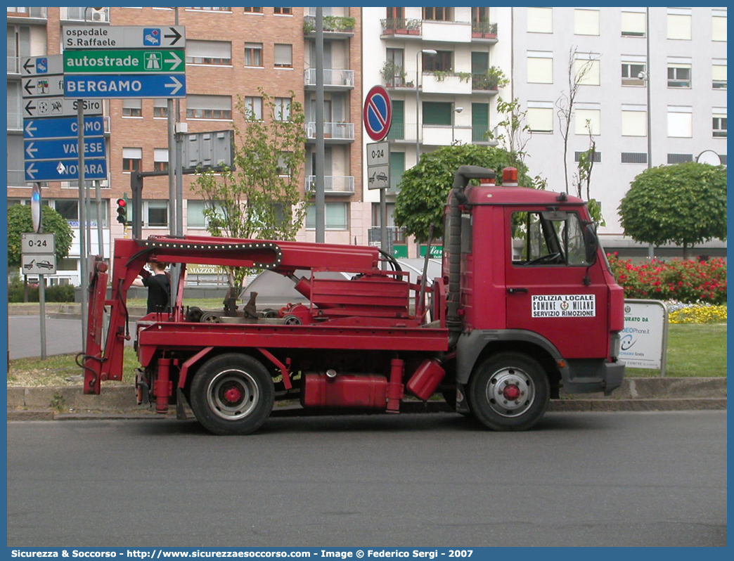 -
Polizia Locale
Comune di Milano
Iveco 65-12
Servizio Rimozione
Parole chiave: PL;P.L.;PM;P.M.;Polizia;Locale;Municipale;Milano;Iveco;65-12;65.12;Servizio;Rimozione