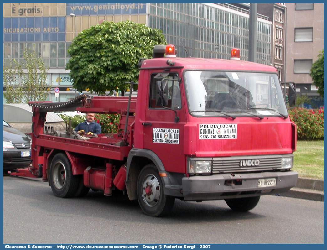 -
Polizia Locale
Comune di Milano
Iveco 65-12
Servizio Rimozione
Parole chiave: PL;P.L.;PM;P.M.;Polizia;Locale;Municipale;Milano;Iveco;65-12;65.12;Servizio;Rimozione