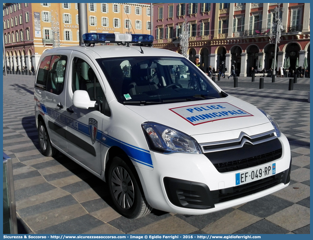 -
République Française
Police Municipale Nice
Citroen Berlingo III generation
Parole chiave: Repubblica;Francese;République;Française;Police;Municipale;Citroen;Berlingo;Nice