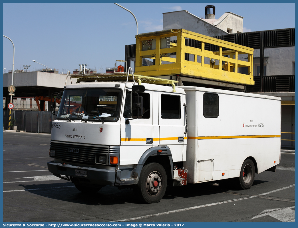 6555
ATAC S.p.A.
Pronto Intervento
Iveco 135-17
Parole chiave: ATAC;Soccorso;Tram;Bus;Autobus;Controllo;Linea;Aerea;Iveco;135-17