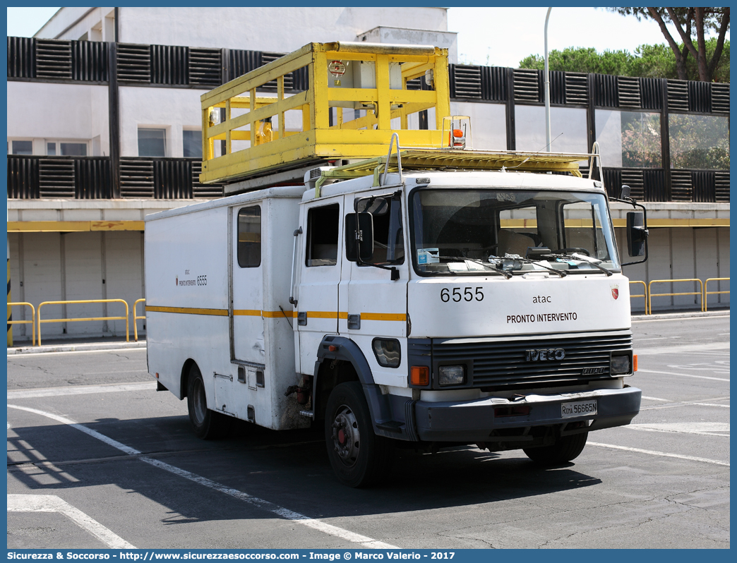 6555
ATAC S.p.A.
Pronto Intervento
Iveco 135-17
Parole chiave: ATAC;Soccorso;Tram;Bus;Autobus;Controllo;Linea;Aerea;Iveco;135-17