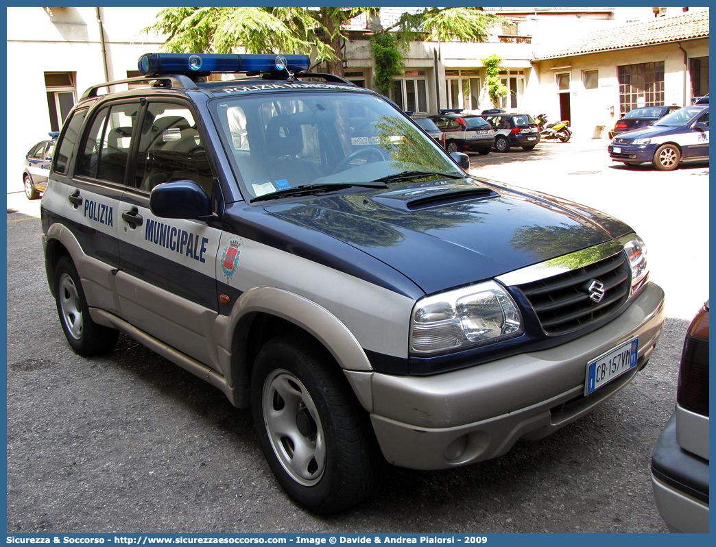 -
Polizia Municipale
Comune di Vicenza
Suzuki Grand Vitara II serie
Parole chiave: PL;P.L.;PM;P.M.;Polizia;Locale;Municipale;Vicenza;Suzuki;Grand;Vitara