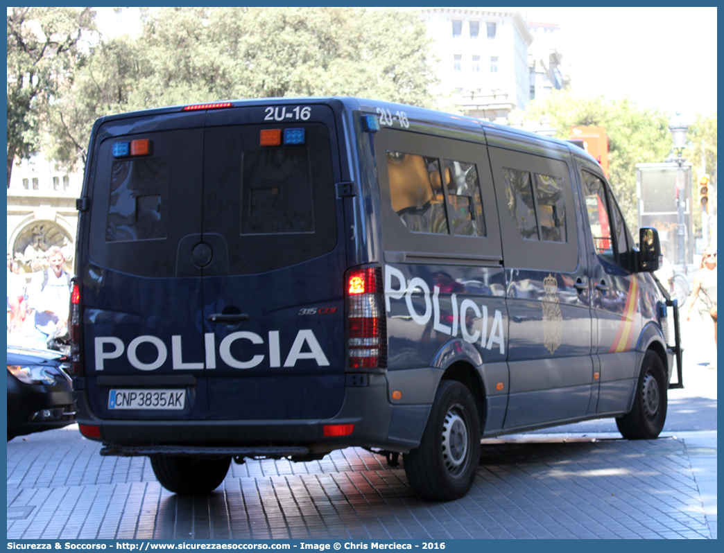 2U-16
Reino de España
Cuerpo Nacional de Policía
Mercedes Benz Sprinter 315 IV generation
Parole chiave: Regno;di;Spagna;Spagna;Espana;España;Reino de España;Cuerpo;Nacional;Policía;Mercedes;Benz;Sprinter;315