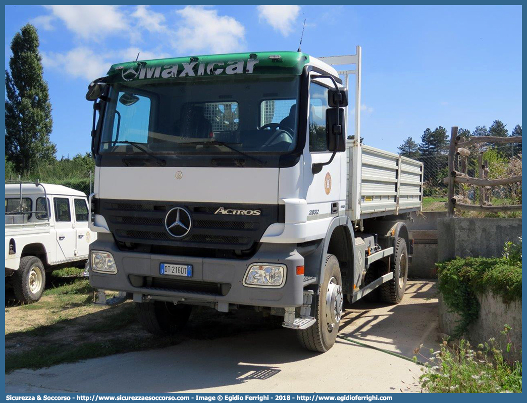 -
Ente Foreste della Sardegna
Mercedes Benz Actros 2032 I serie
Parole chiave: Ente;Foreste;Sardegna;Mercedes;Benz;Actros;2032