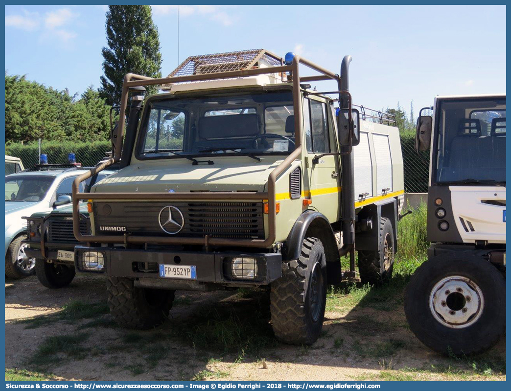 -
Ente Foreste Sardegna
Mercedes Benz Unimog U1450
Allestitore Giletta S.p.A.
Parole chiave: Ente;Foreste;Sardegna;Mercedes;Benz;Unimog;U1450;Giletta