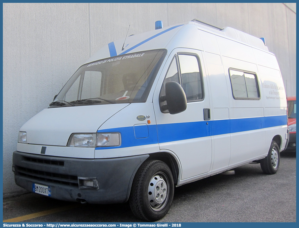 -
Ministero delle Infrastrutture e dei Trasporti
Servizio di Polizia Stradale
Fiat Ducato II serie
Parole chiave: MIT;M.I.T.;Ministero;delle;Infrastrutture;e;dei;Trasporti;Servizio;di;Polizia;Stradale;Fiat;Ducato