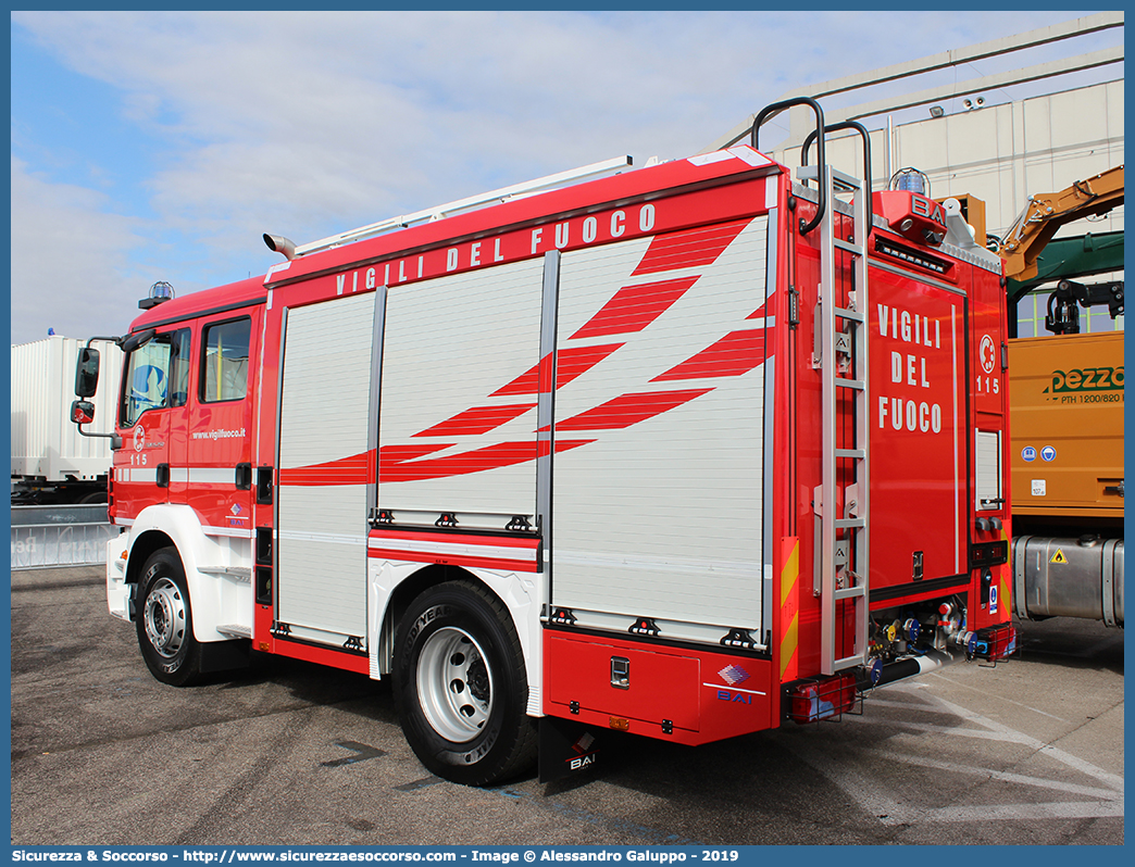 -
Corpo Nazionale Vigili del Fuoco
MAN TGM 15.250 I serie
Allestitore BAI S.r.l.
Parole chiave: VVF;V.V.F.;Corpo;Nazionale;Vigili;del;Fuoco;AutoPompaSerbatoio;APS;A.P.S.;AutoPompa;Man;TGM;15.250;BAI