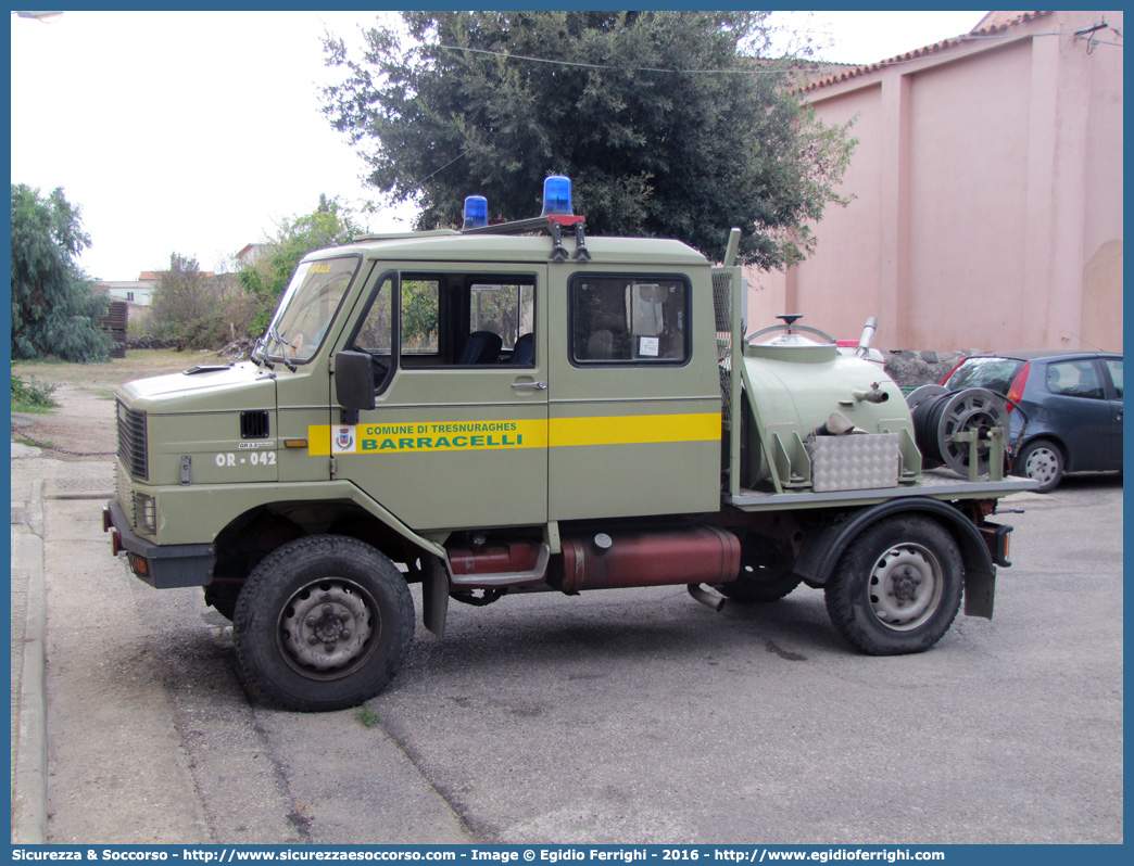 OR - 042
Polizia Rurale
Compagnia Barracellare
Comune di Tresnuraghes
Bremach GR 3.5 4x4
Parole chiave: Polizia;Rurale;Barracelli;Compagnia;Barracellare;Bremach;GR;3.5;Tresnuraghes