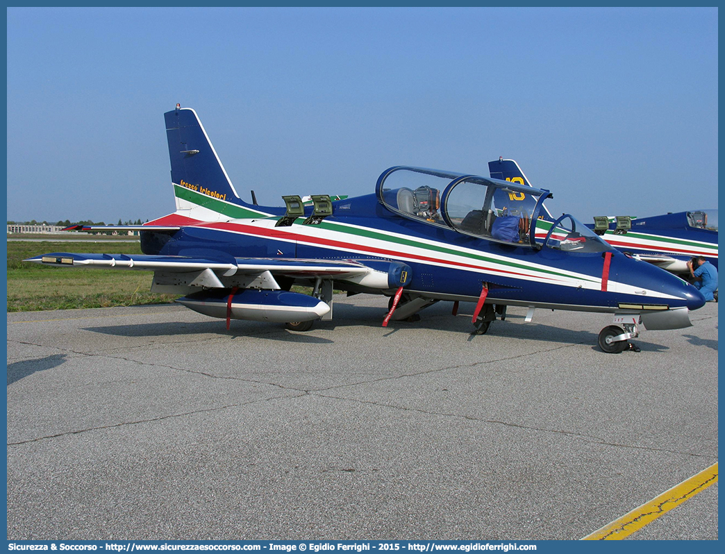 -
Aeronautica Militare Italiana
Aermacchi MB-339PAN
Parole chiave: AM;A.M.I.;AMI;Aeronautica;Militare;Italiana;MB;339PAN