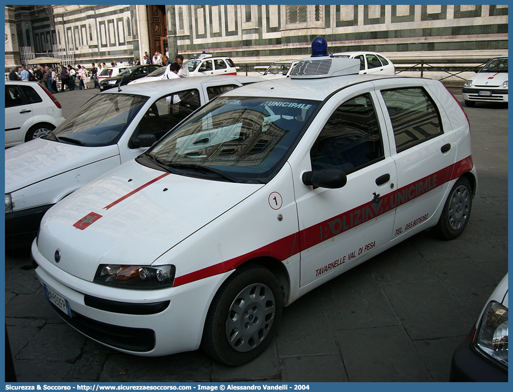 -
Polizia Municipale
Comune di Tavernelle Val di Pesa
Fiat Punto II serie
Parole chiave: PL;P.L.;PM;P.M.;Polizia;Locale;Municipale;Tavernelle;Val di Pesa;Fiat;Punto