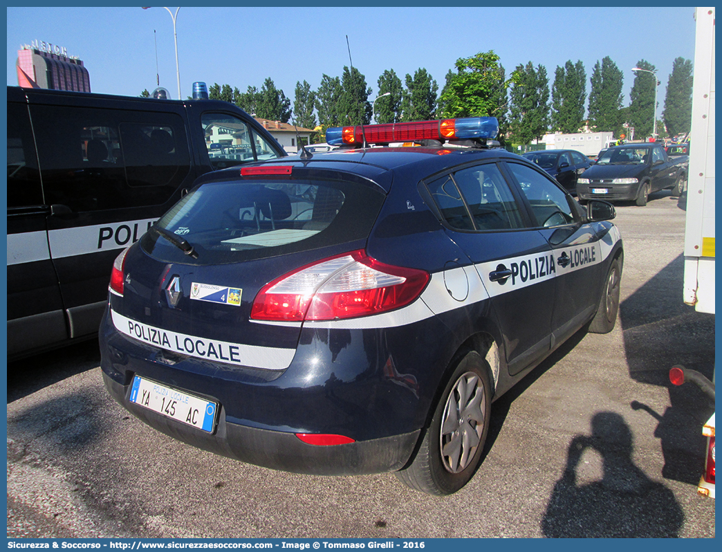 Polizia Locale YA145AC
Polizia Locale
Comune di Bussolengo
Renault Megane IV serie
Allestitore Focaccia Group S.r.l.
Parole chiave: PL;PM;P.L.;P.M.;Polizia;Locale;Municipale;Bussolengo;Renault;Megane;Focaccia