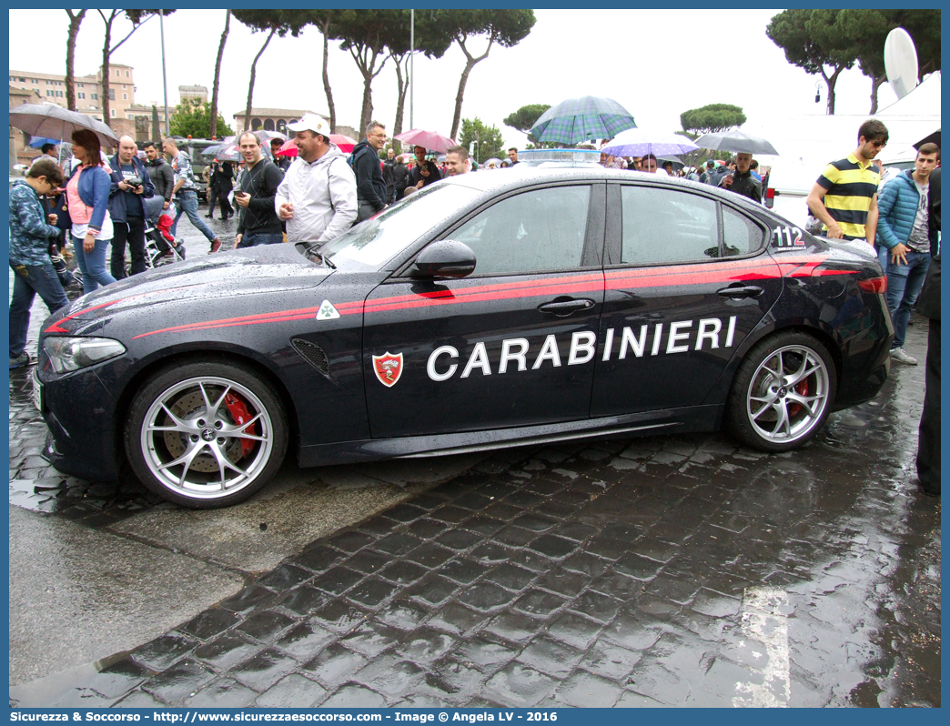 CC DK555
Arma dei Carabinieri
Alfa Romeo Nuova Giulia Quadrifoglio
Parole chiave: CC;C.C.;Arma;dei;Carabinieri;Alfa;Romeo;Nuova;Giulia;Quadrifoglio