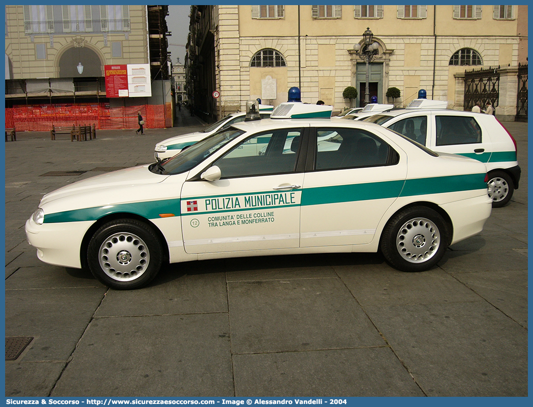 -
Polizia Municipale
Comunità delle Colline
tra Langa e Monferrato
Alfa Romeo 156 I serie
Parole chiave: PL;P.L.;PM;P.M.;Polizia;Locale;Municipale;Castagnole;delle;Lanze;Costigliole;d&#039;Asti;Coazzolo;Montegrosso;Comunità;delle;Colline;tra;Langa;e;Monferrato;Alfa;Romeo;156