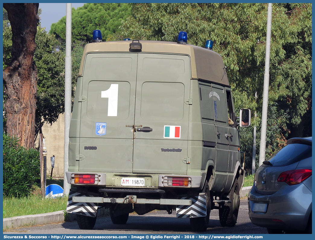 AM 19870
Aeronautica Militare Italiana
Servizio Antincendio
Iveco Daily 35-10 4x4 II serie
Parole chiave: A.M.I.;AMI;Aeronautica;Militare;Italiana;Servizio;Antincendio;Iveco;Daily;35-10;35.10;35;10;4x4