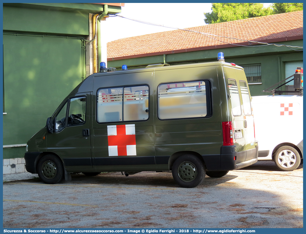 AM CC181
Aeronautica Militare Italiana
Servizio Sanitario
Fiat Ducato II serie restyling
Allestitore Bollanti S.r.l.
Parole chiave: AMI;A.M.I.;Aeronautica;Militare;Italiana;Servizio;Sanitario;Fiat;Ducato;Bollanti