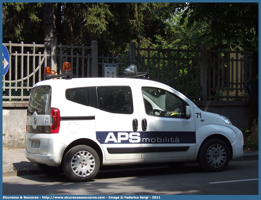 71
APS Mobilità
Fiat Qubo
Parole chiave: APS;Mobilità;BusItalia;Fiat;Qubo