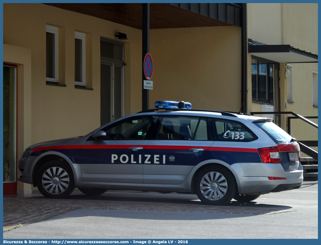 BP 20973
Republik Österreich
Polizei
Škoda Octavia Wagon III generation facelift
Parole chiave: Republik;Österreich;Polizei;Skoda;Octavia;Wagon