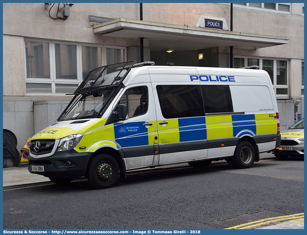 BQL
United Kingdom of Great Britain and Northern Ireland
Metropolitan Police
Mercedes Benz Sprinter II generation facelift
Parole chiave: UK;United;Kingdom;Great;Britain;Northern;Ireland;Metropolitan;Police;Mercedes;Benz;Sprinter