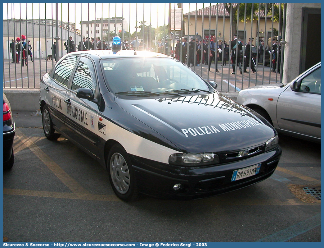 -
Polizia Municipale
Comune di Treviso
Fiat Brava
Parole chiave: PL;P.L.;PM;P.M.;Polizia;Locale;Municipale;Treviso;Fiat;Brava