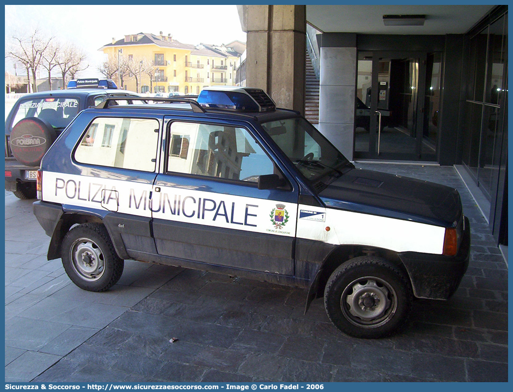 -
Polizia Municipale
Comune di Longarone
Fiat Panda 4x4 II serie
Parole chiave: PL;P.L.;PM;P.M.;Polizia;Locale;Municipale;Longarone;Fiat;Panda;4x4