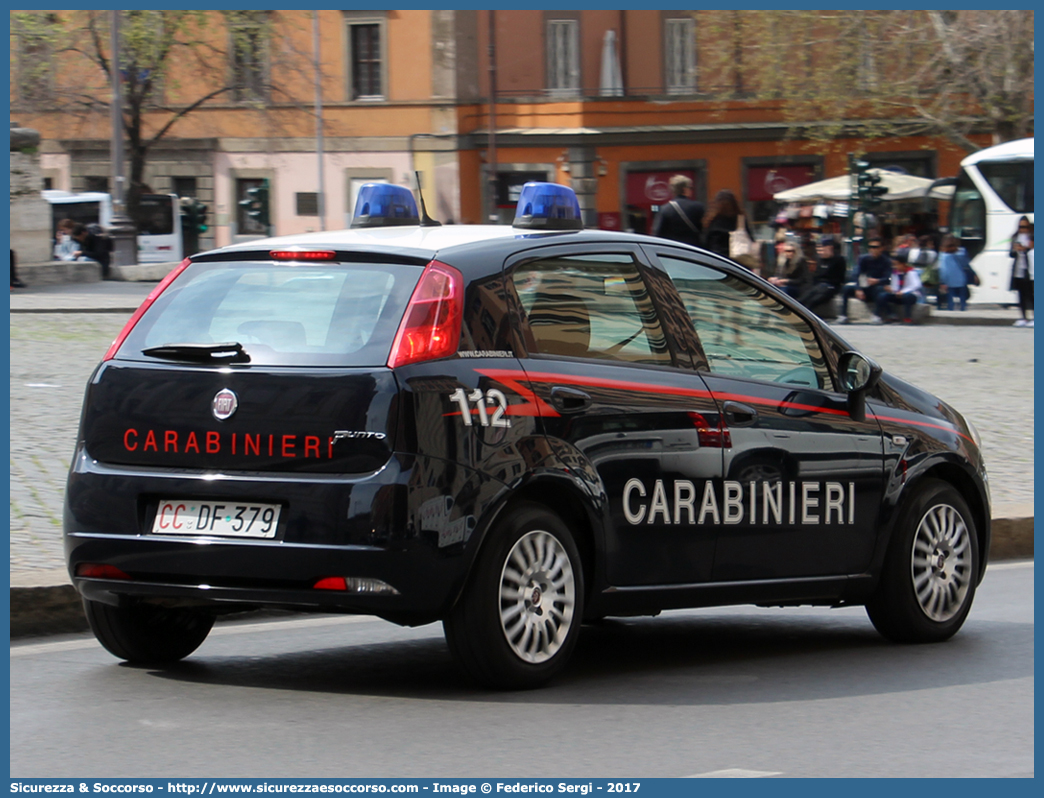 CC DF379
Arma dei Carabinieri
Fiat Grande Punto
Parole chiave: CC;C.C.;Arma;Carabinieri;Fiat;Grande;Punto