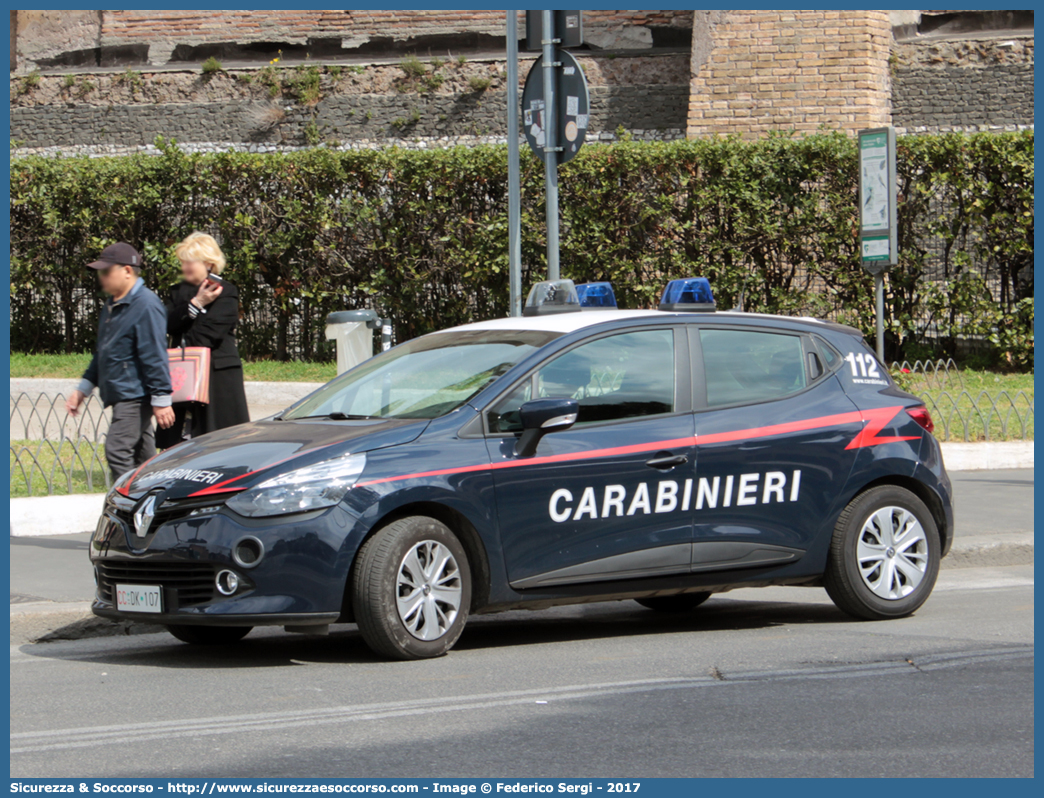 CC DK107
Arma dei Carabinieri
Renault Clio VI serie
Allestitore Focaccia Group S.r.l.
Parole chiave: CC;C.C.;Arma;dei;Carabinieri;Nucleo;Radiomobile;Radio;Mobile;Pattuglia;Pattuglie;Mobile;Mobili;di;Zona;Focaccia;Renault;Clio