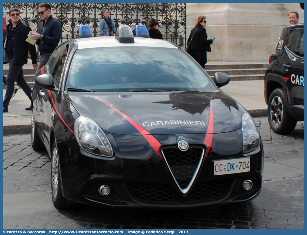 CC DK704
Arma dei Carabinieri
Alfa Romeo Nuova Giulietta
I serie II restyling
Allestitore Nuova Carrozzeria Torinese S.r.l.
Parole chiave: C.C.;CC;Arma;dei;Carabinieri;Alfa;Romeo;Giulietta;nct;Nuova;Carrozzeria;Torinese