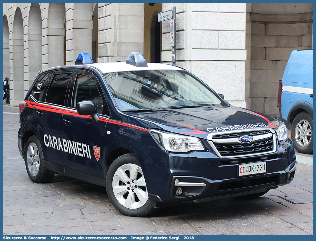 CC DK721
Arma dei Carabinieri
Aliquota di Primo Intervento
Subaru Forester VI serie restyling
Parole chiave: CC;C.C.;Arma;dei;Carabinieri;Nucleo;Radiomobile;Subaru;Forester;API;A.P.I.;Aliquota;Primo;Intervento