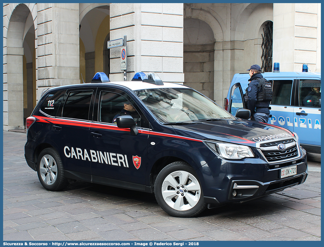 CC DK721
Arma dei Carabinieri
Aliquota di Primo Intervento
Subaru Forester VI serie restyling
Parole chiave: CC;C.C.;Arma;dei;Carabinieri;Nucleo;Radiomobile;Subaru;Forester;API;A.P.I.;Aliquota;Primo;Intervento