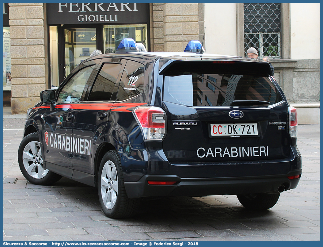 CC DK721
Arma dei Carabinieri
Aliquota di Primo Intervento
Subaru Forester VI serie restyling
Parole chiave: CC;C.C.;Arma;dei;Carabinieri;Nucleo;Radiomobile;Subaru;Forester;API;A.P.I.;Aliquota;Primo;Intervento