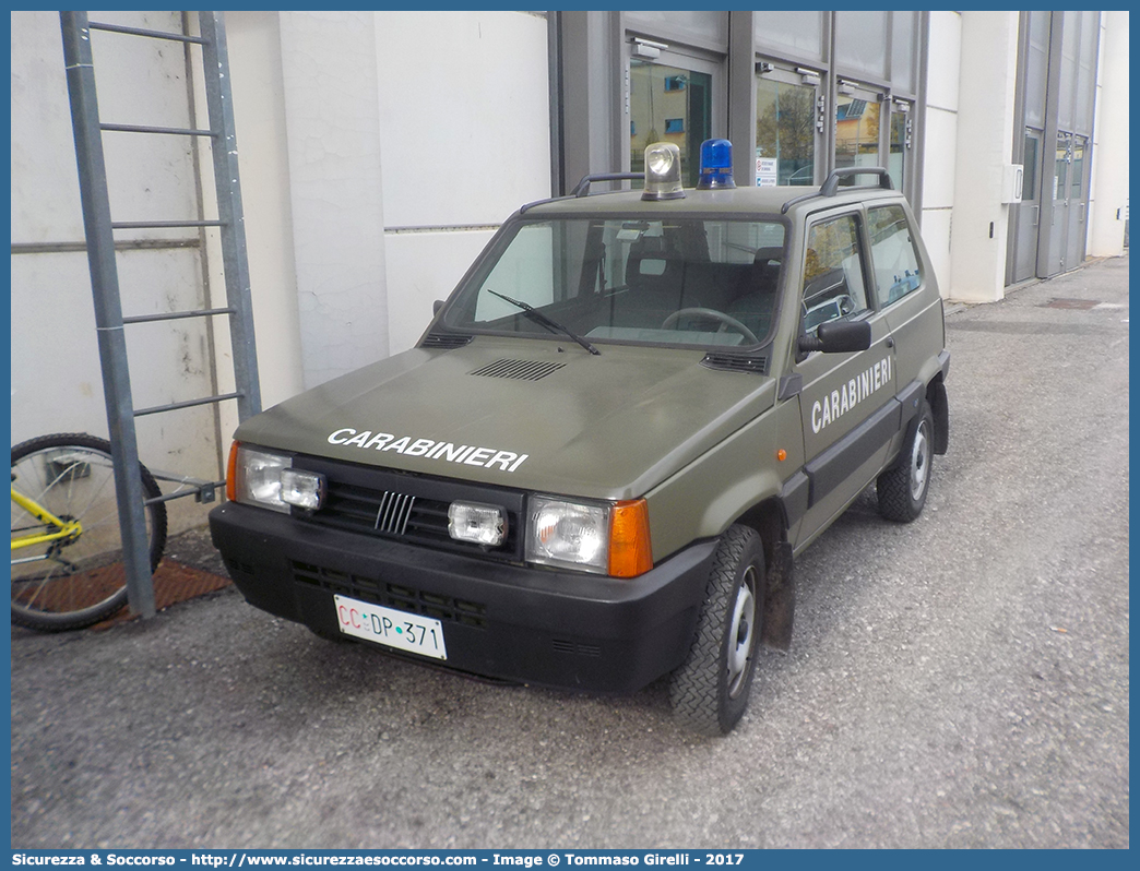 CC DP371
Arma dei Carabinieri
Comando Unità per la Tutela Forestale, 
Ambientale e Agroalimentare
Fiat Panda 4x4 I serie
Parole chiave: CC;C.C.;Arma;dei;Carabinieri;Comando;Unità;per;la;Tutela;Forestale;Ambientale;Agroalimentare;Fiat;Panda;4x4