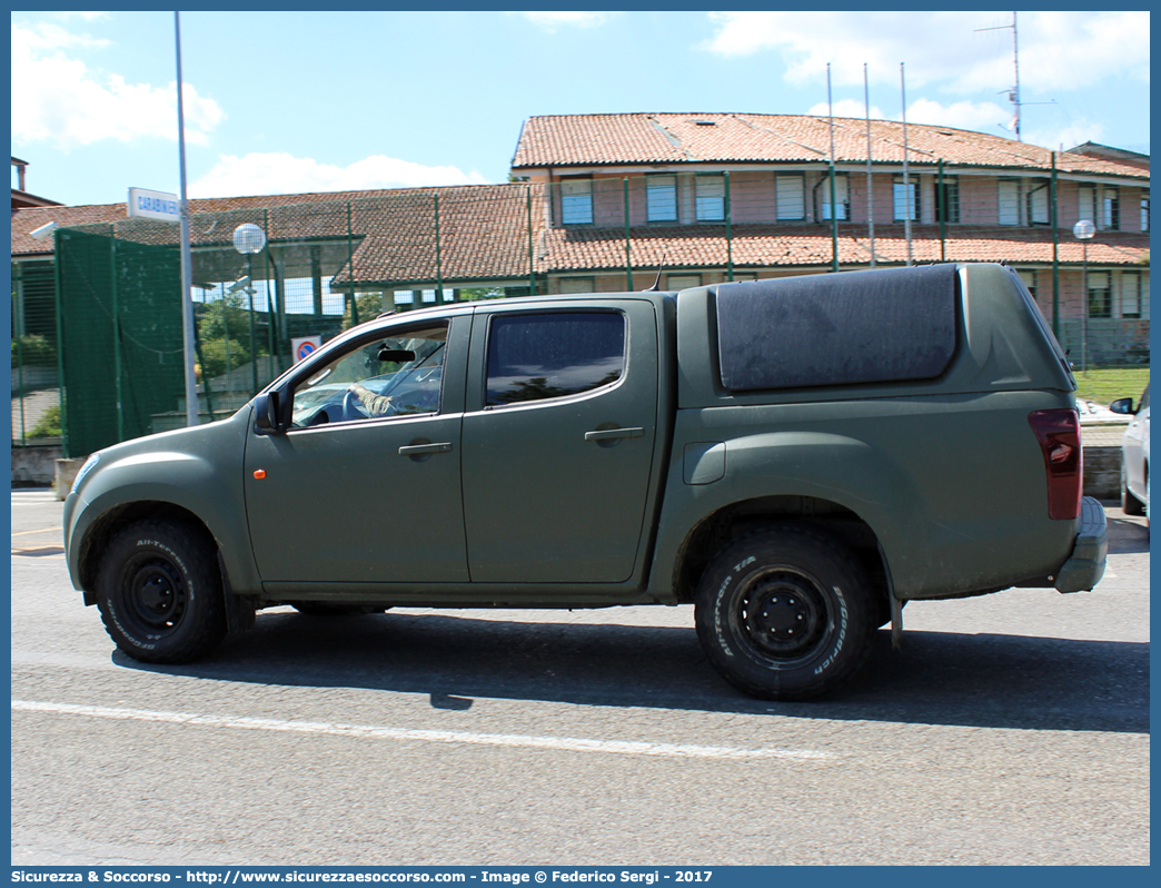 CC DQ320
Arma dei Carabinieri
Squadrone Eliportato Carabinieri "Calabria"
Isuzu D-Max II serie
Allestitore Maritan S.r.l.
Parole chiave: CC;C.C.;Arma;dei;Carabinieri;Squadrone;Eliportato;Gruppo;Operativo;Calabria;Isuzu;DMax;D-Max;D Max;Maritan