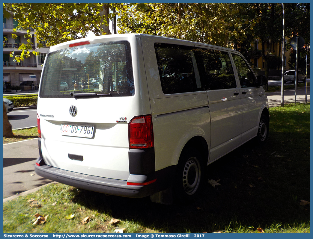 CC DQ796
Arma dei Carabinieri
Comando Unità per la Tutela Forestale, 
Ambientale e Agroalimentare
Volkswagen Transporter T6
Parole chiave: CC;C.C.;Arma;dei;Carabinieri;Comando;Unità;per;la;Tutela;Forestale;Ambientale;Agroalimentare;Volkswagen;Transporter;T6