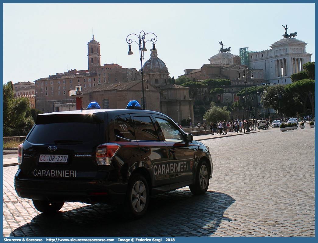 CC DR220
Arma dei Carabinieri
Aliquota di Primo Intervento
Subaru Forester VI serie restyling
Parole chiave: CC;C.C.;Arma;dei;Carabinieri;Nucleo;Radiomobile;Subaru;Forester;API;A.P.I.;Aliquota;Primo;Intervento