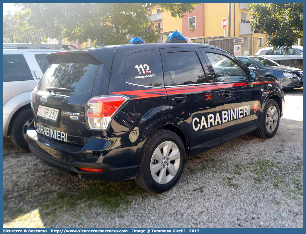 CC DR232
Arma dei Carabinieri
Aliquota di Primo Intervento
Subaru Forester VI serie restyling
Parole chiave: CC;C.C.;Arma;dei;Carabinieri;Nucleo;Radiomobile;Subaru;Forester;API;A.P.I.;Aliquota;Primo;Intervento