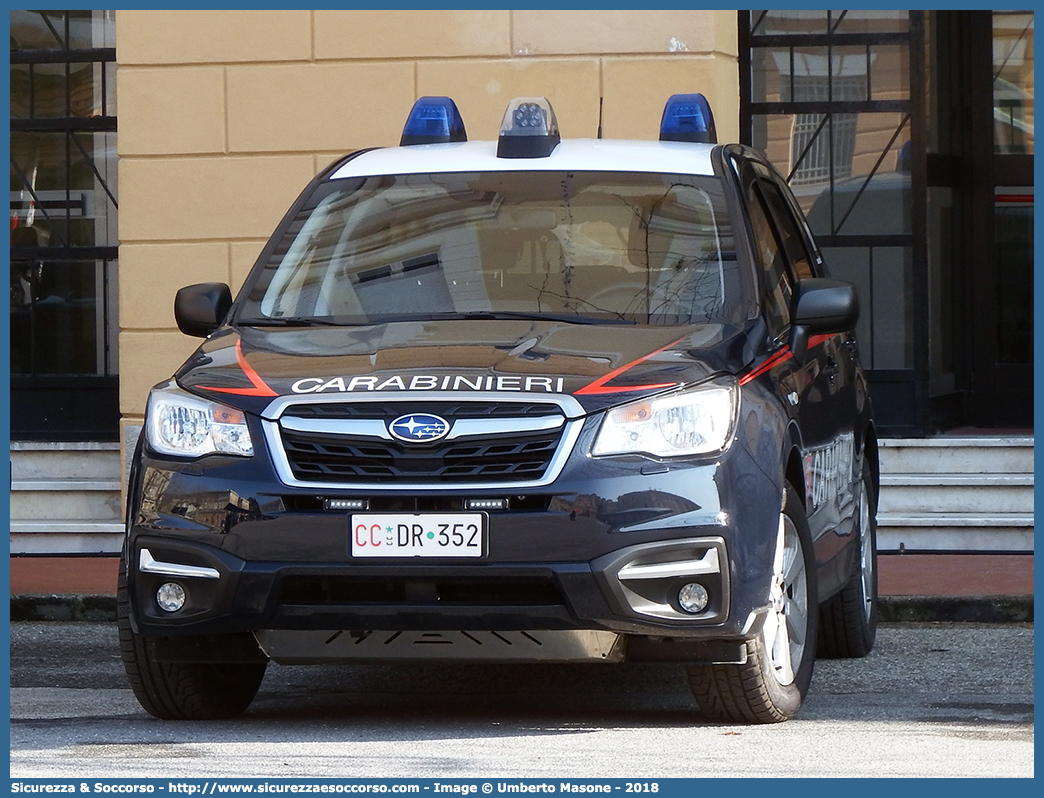 CC DR352
Arma dei Carabinieri
Aliquota di Primo Intervento
Subaru Forester VI serie restyling
Parole chiave: CC;C.C.;Arma;dei;Carabinieri;Nucleo;Radiomobile;Subaru;Forester;API;A.P.I.;Aliquota;Primo;Intervento