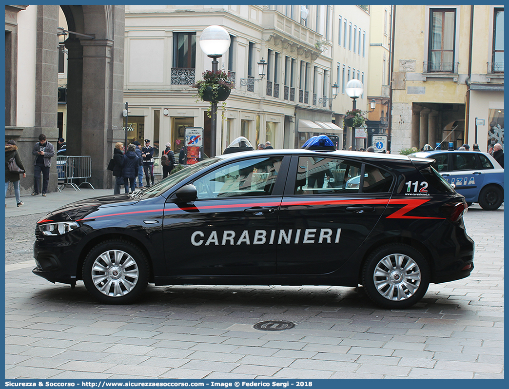 CC DT064
Arma dei Carabinieri
Fiat Nuova Tipo 5Porte
(I fornitura)
Parole chiave: CC;C.C.;Arma;dei;Carabinieri;Fiat;Tipo;5Porte