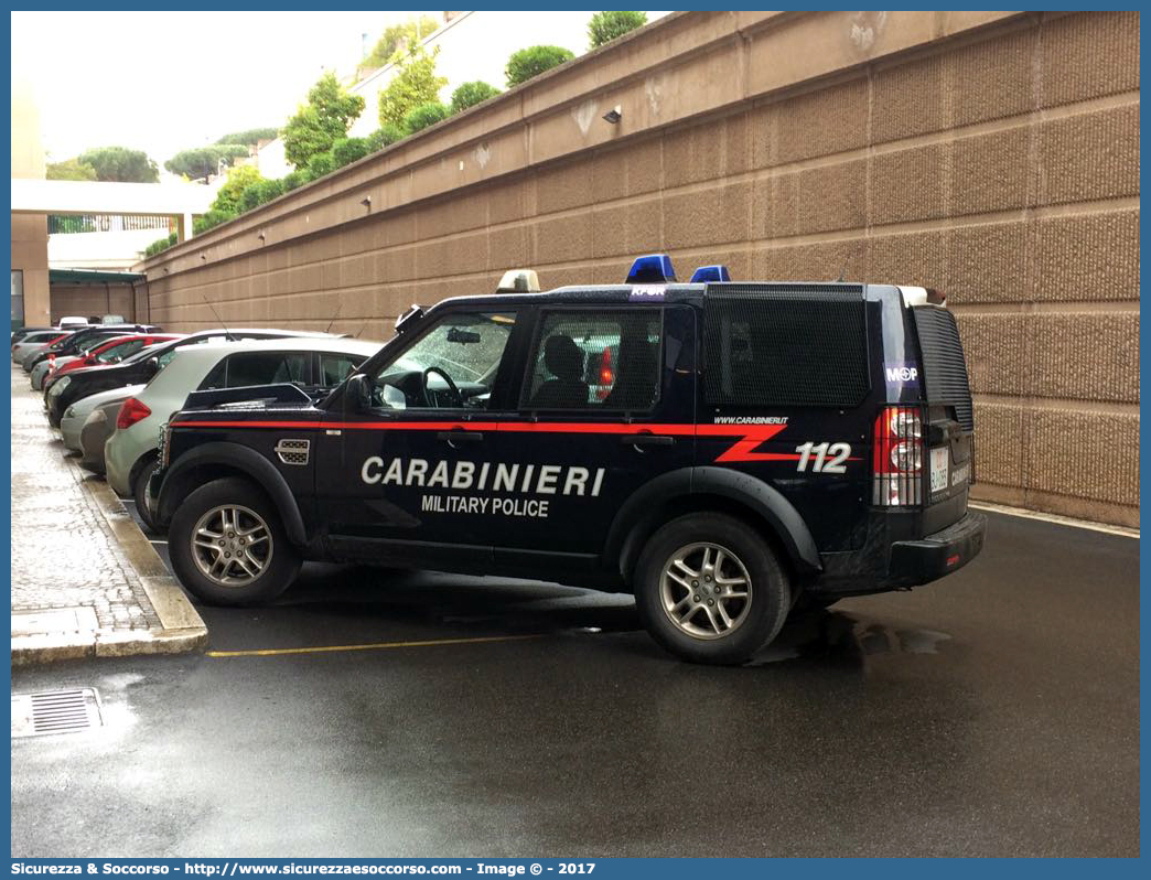 -
Arma dei Carabinieri
Missione Fuori Area KFOR
Land Rover Discovery 4
Parole chiave: CC;C.C.;Arma;dei;Carabinieri;Polizia;Military;Police;KFOR;Kosovo;Force;Land;Rover;Discovery;4